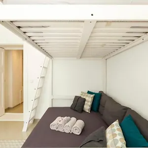 Apartment Center, Berlin