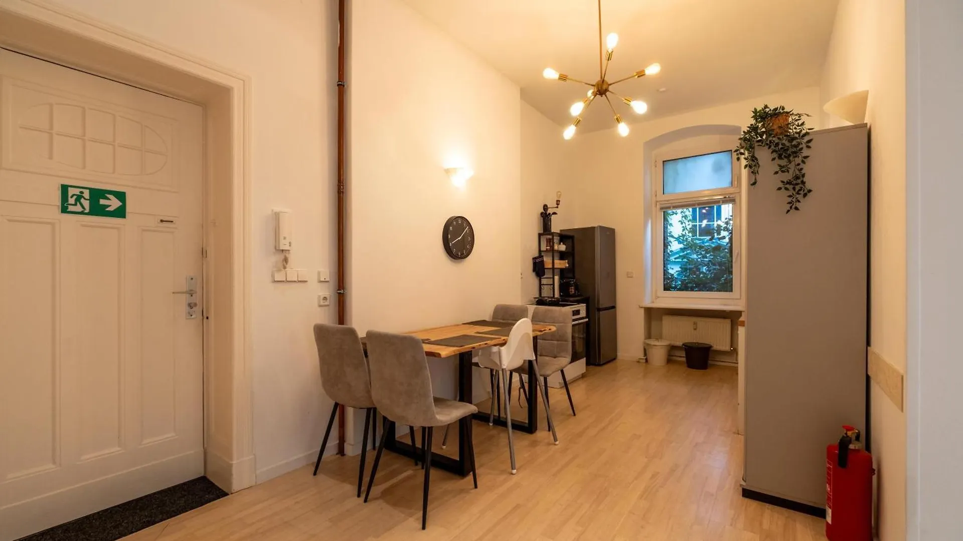 Evostay - Grosses Apartment In Zentraler Lage Berlin